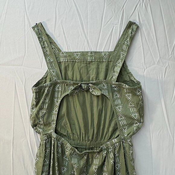 Cat and Jack Romper preteen Large 10/12, sage with Amazonian designs - Picture 8 of 14